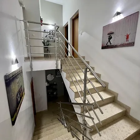 Apartman Antic 1 *