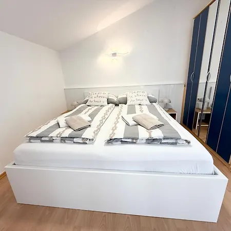 Antic 1 Pješčana Uvala