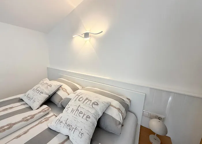 Antic 1 * Pjescana Uvala