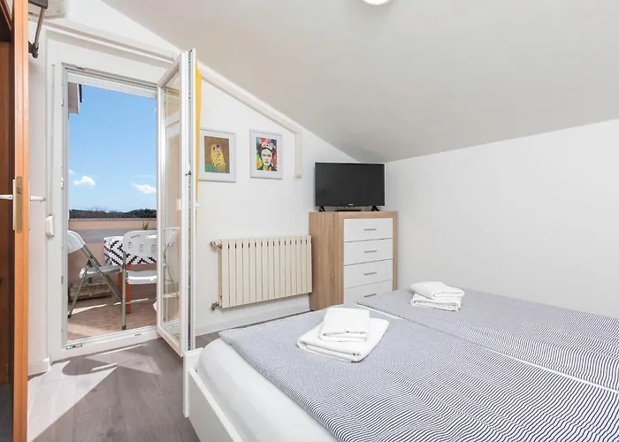 Antic 1 Apartament
