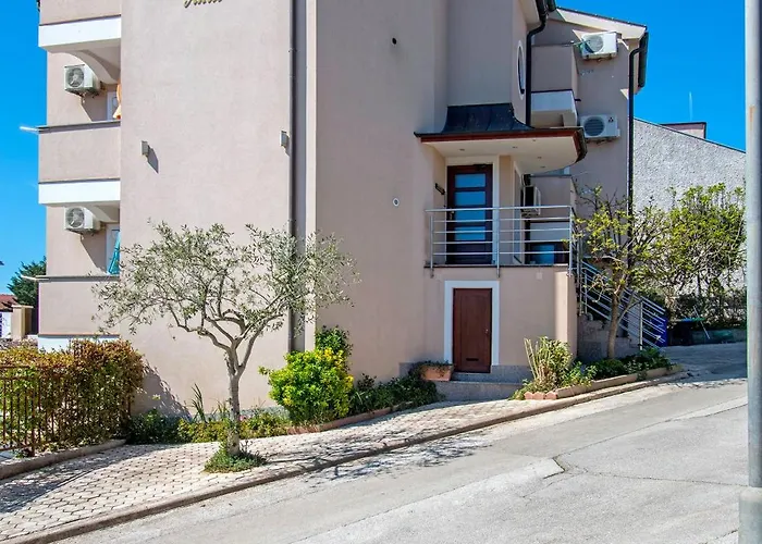 Antic 1 Apartament *